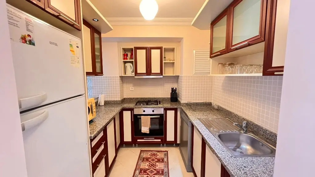 Fitted kitchen